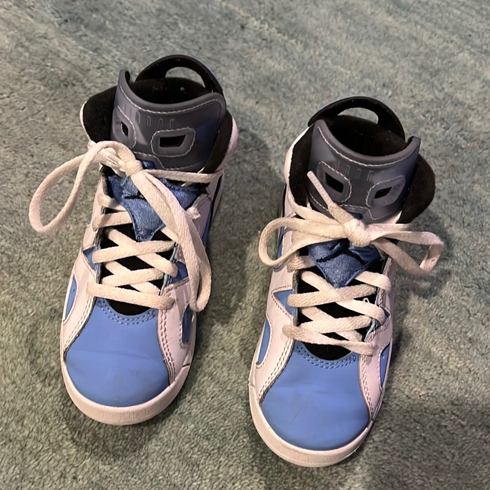 toddler baby blue and white jordan 6